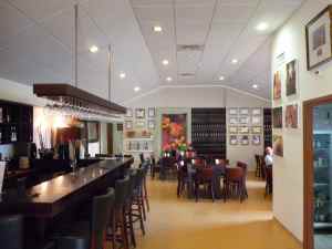 Tulip Winery Tasting Bar