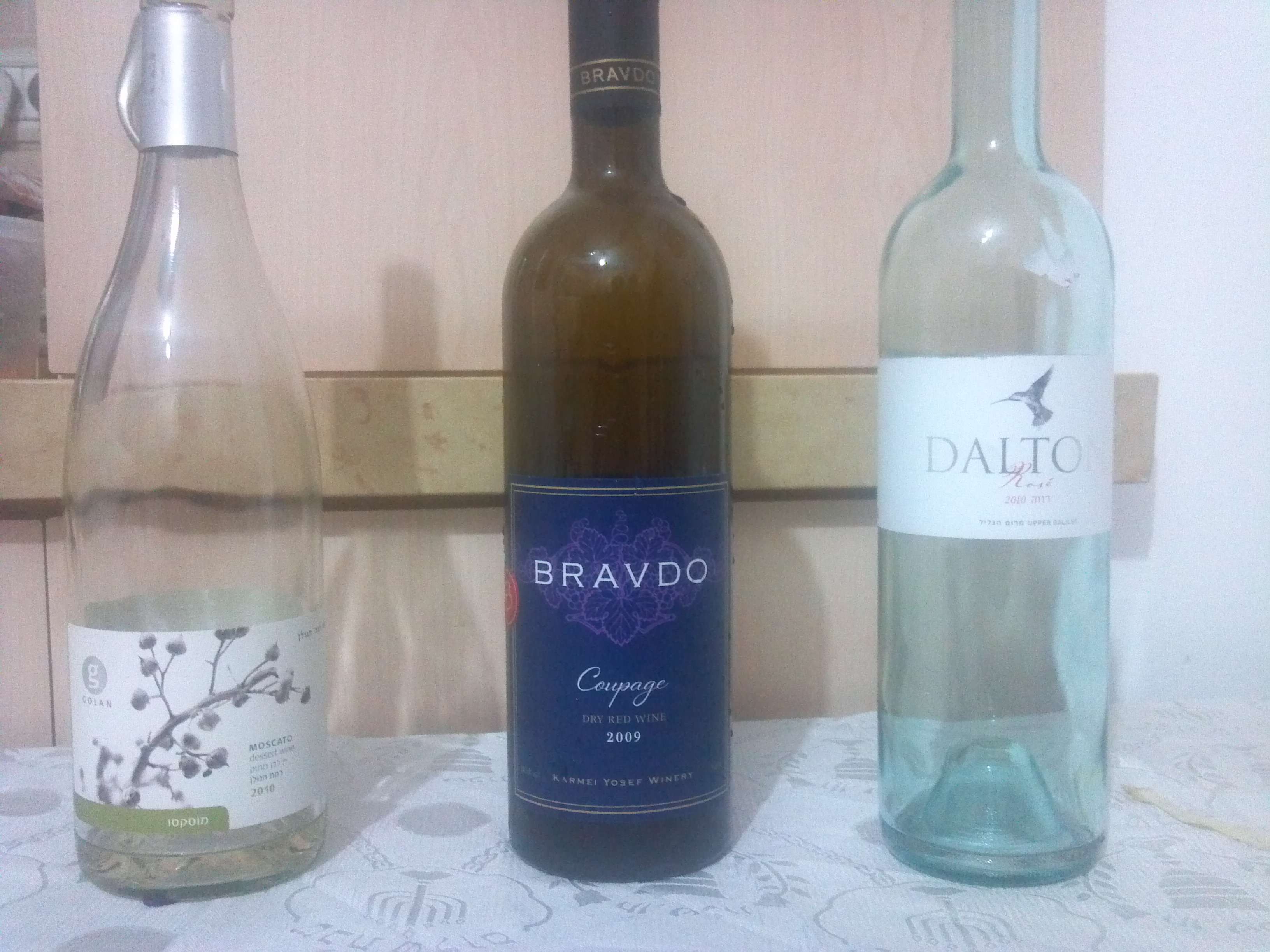 2010 Dalton Rose, 2010 Golan Moscato, 2009 Bravdo Coupage